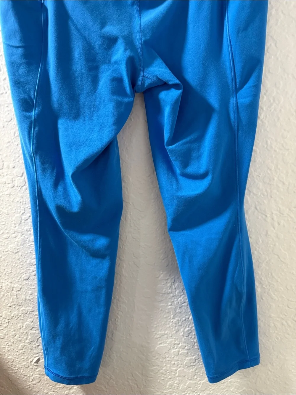 ATHLETA Bright Blue Salutation Stash 7/8 Tight with Side Pockets Size Medium